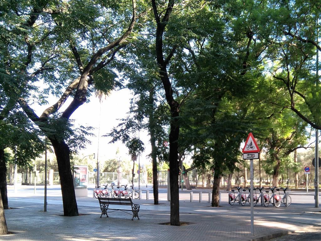 Apartamento Buhaira Sevilla Exteriör bild