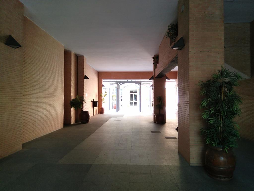 Apartamento Buhaira Sevilla Exteriör bild