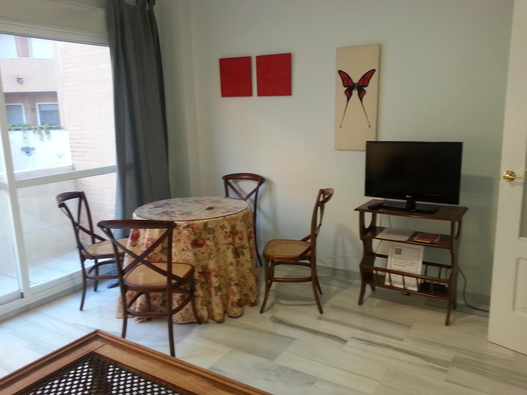 Apartamento Buhaira Sevilla Exteriör bild