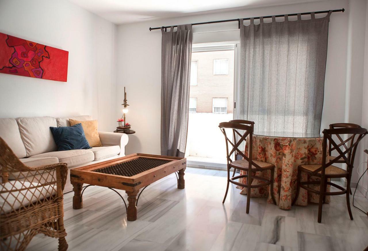 Apartamento Buhaira Sevilla Exteriör bild