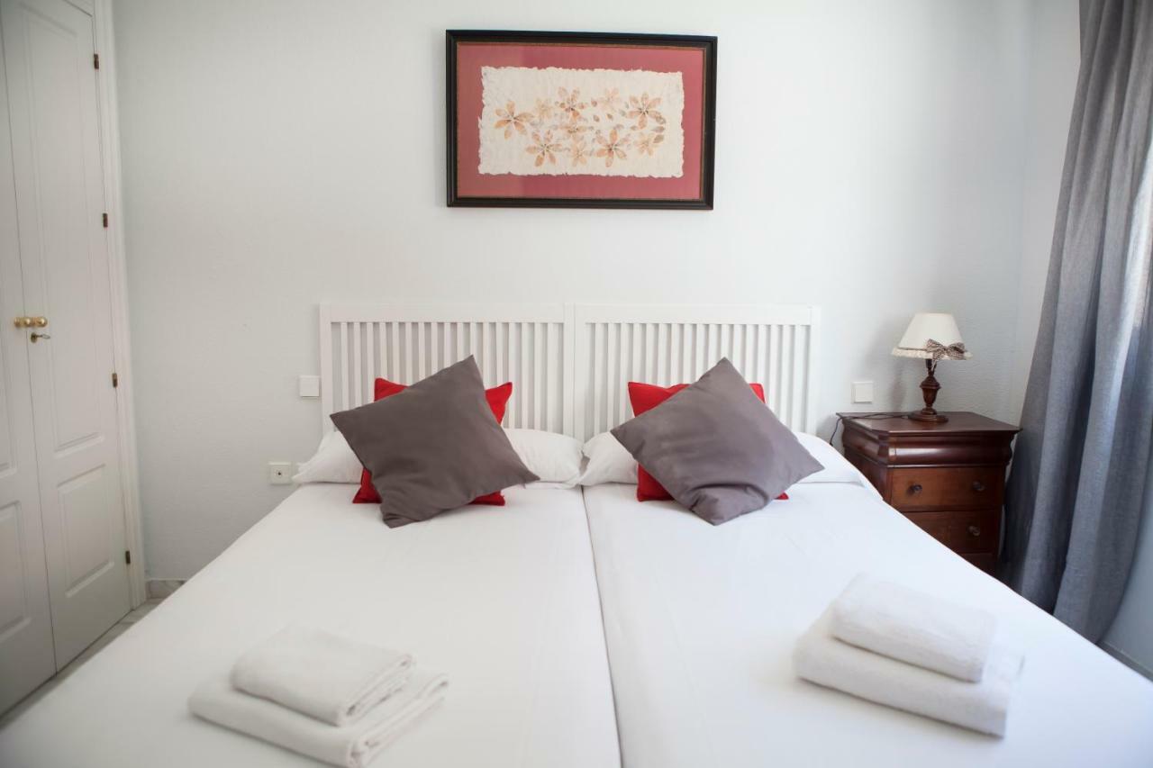 Apartamento Buhaira Sevilla Exteriör bild