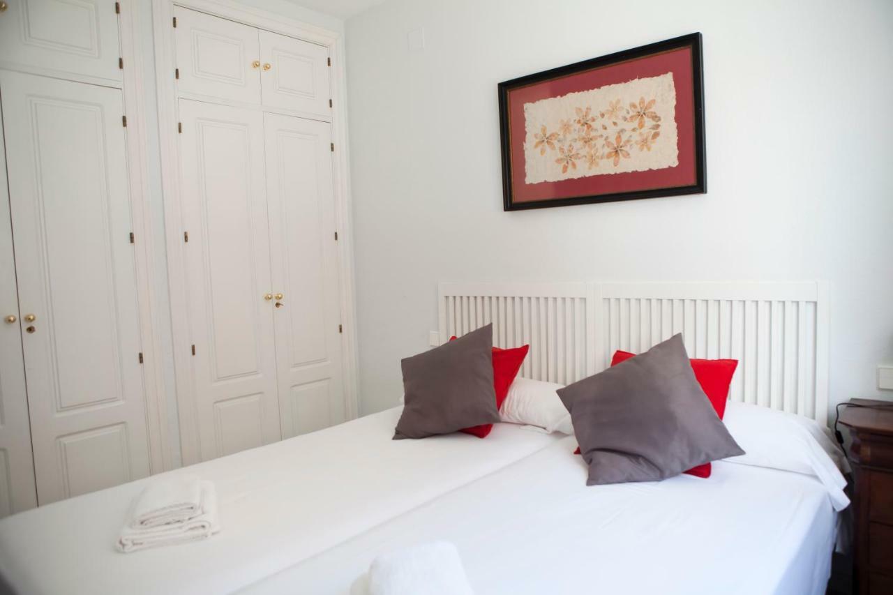 Apartamento Buhaira Sevilla Exteriör bild